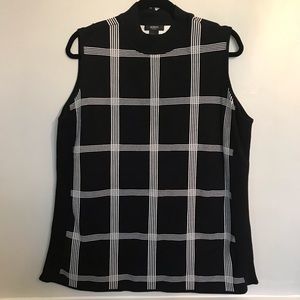 Preowned Alfani Black and White Tunic Top Size 2X